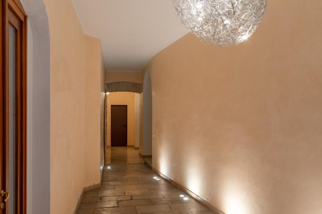 Casa Vacanze Penelope In Centro Storico Triest Exterior foto
